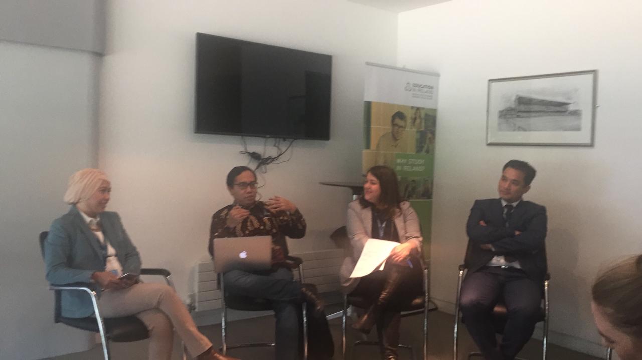 Gambar Dosen UIN Alauddin presentasi di Asia Pacific Conference, Dublin, Irlandia.